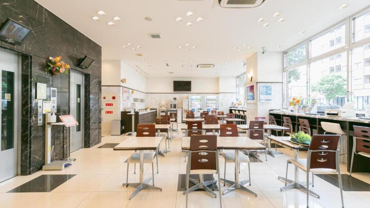 Toyoko Jr Yokohama Sen Ekimae 3*